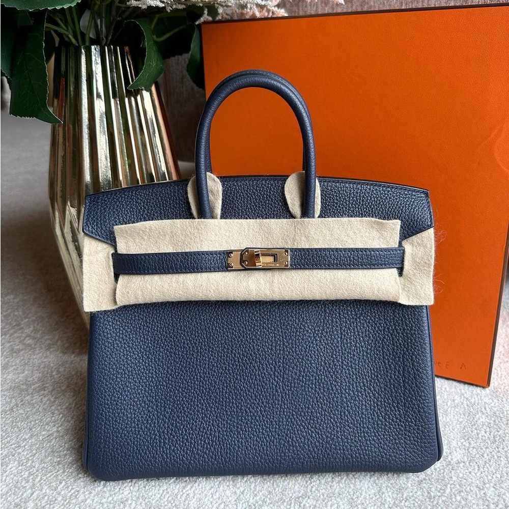 100% authentic Hermes birkin 25 blue nuit togo ghw stamp z
